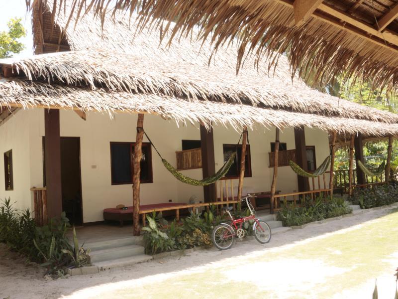 Pesangan冲浪营酒店 Siargao 外观 照片